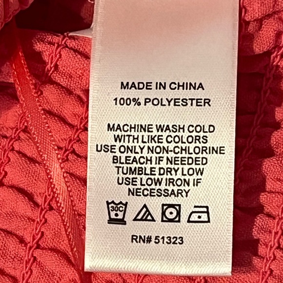 1. State Women’s size Large puff sleeve V neck smocked top in juneberry NWT - Picture 11 of 12